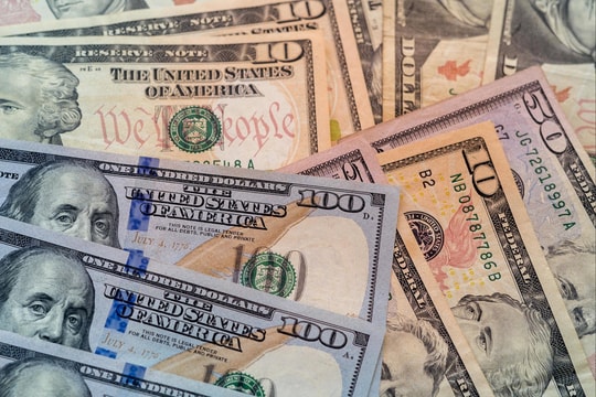 Tỷ giá USD hôm nay 26/8: USD quay đầu tăng mạnh, đồng EUR 'ngã ngựa' sau cú sốc từ Fed