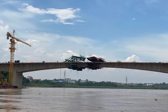 Hoàn thiện thủ tục để chuẩn bị đưa vào khai thác cầu Phong Châu mới