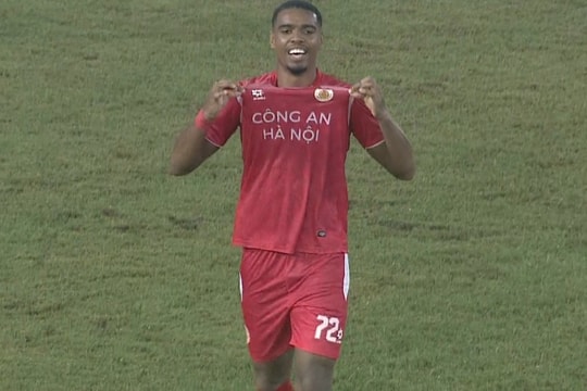 Alan lập hat-trick giúp CAHN đại thắng Hà Nội FC trong trận 'Derby Thủ đô'