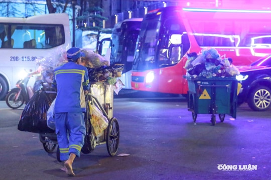 Công nhân vệ sinh - những “người hùng thầm lặng” sau buổi sơ duyệt diễu binh