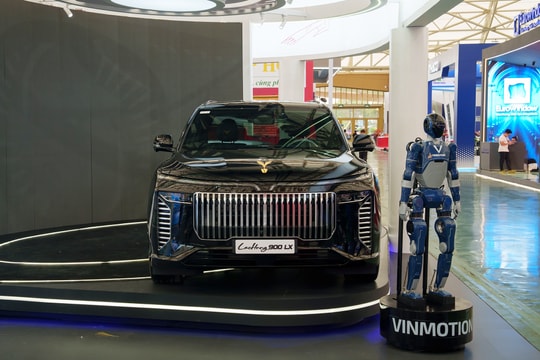 Cận cảnh Lạc Hồng 900 LX – SUV hạng sang dành cho nguyên thủ