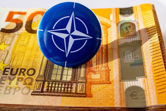 NATO có thể lần đầu đạt mốc 2% GDP cho quốc phòng trong năm nay