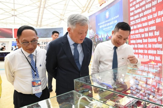 Lần đầu tiên công bố hơn 90 con dấu của Chính phủ và lãnh đạo qua các thời kỳ