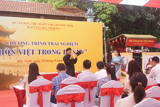 Tranh Đông Hồ 'sống lại' trong chương trình giáo dục di sản tại Bảo tàng Bắc Ninh