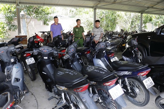 Triệt phá đường dây trộm cắp xe máy, mô tô xuyên quốc gia