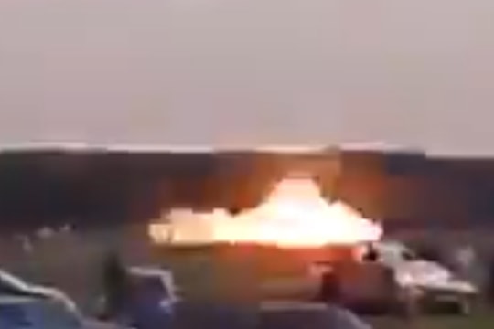 Video máy bay F-16 của Ba Lan rơi khi đang tập trình diễn hàng không