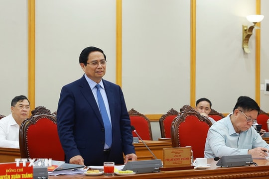 Bộ Chính trị làm việc với Hải Phòng và Quảng Ngãi về công tác chuẩn bị Đại hội Đảng bộ