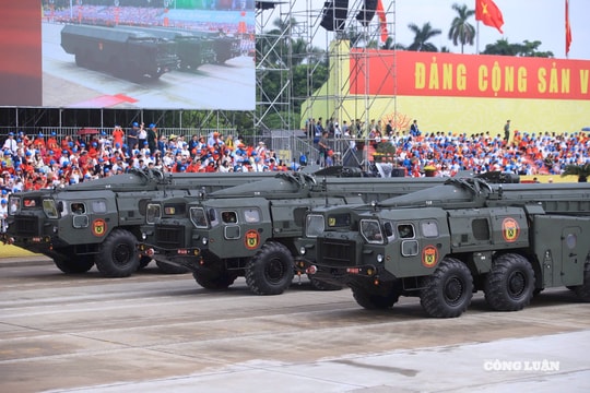 ‘Chiêm ngưỡng’ dàn khí tài đặc biệt trong tổng duyệt diễu binh, diễu hành A80