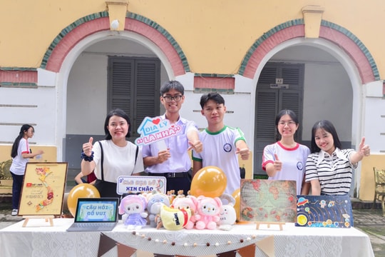 Năm học 2025-2026 ở TP HCM: Học phí chưa thu, những khoản nào vẫn phải đóng?