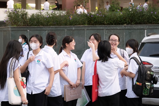 Lịch thi lớp 10 năm 2026 thay đổi ra sao sau khi sáp nhập tỉnh?