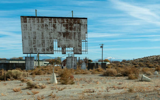 Tại sao các rạp chiếu phim ngoài trời cho ô tô gần như "tuyệt chủng"?