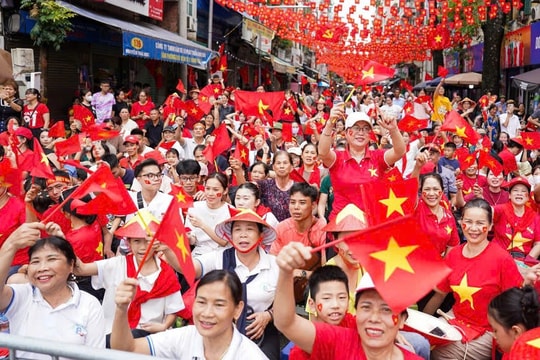 Thủ tướng chỉ đạo đẩy nhanh việc tặng quà Quốc khánh cho người dân