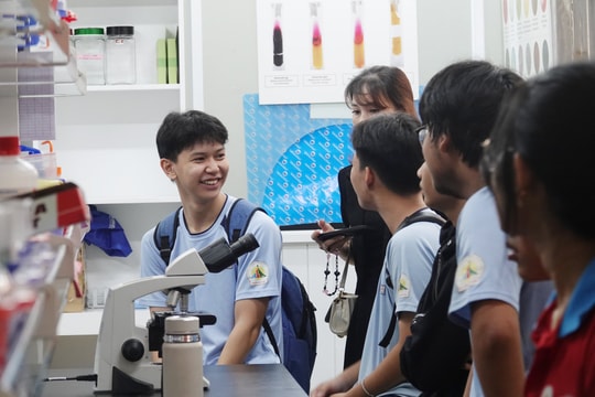 Thăng hạng giáo viên có bắt buộc phải có ngoại ngữ 2?