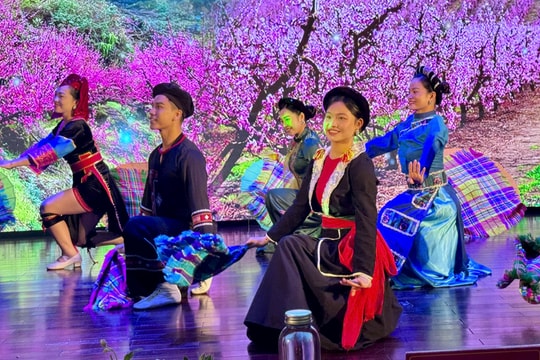 Kỳ nghỉ lễ Quốc khánh, lượng du khách đến Quảng Ninh giảm do ảnh hưởng của bão