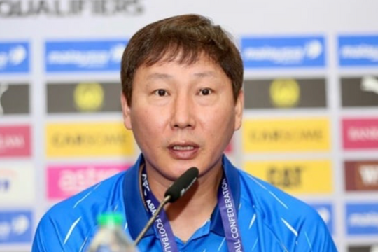 HLV Kim Sang Sik lý giải quyết định loại cầu thủ Việt kiều khỏi U23 Việt Nam