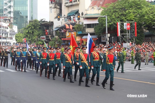 Báo chí Nga đưa tin đậm nét về Lễ kỷ niệm 80 năm Quốc khánh của Việt Nam