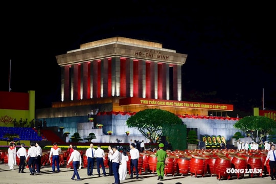 Không khí rộn ràng tại Quảng trường Ba Đình trước giờ khai hội non sông