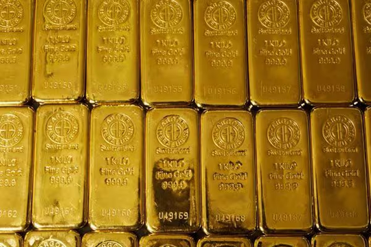 Giá vàng thế giới tiến sát kỷ lục mọi thời đại