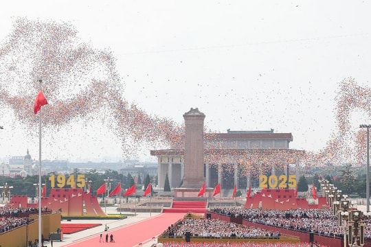 Hình ảnh và video lễ duyệt binh hoành tráng ở Trung Quốc