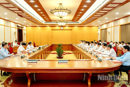 Bộ Chính trị cho ý kiến về công tác chuẩn bị Đại hội đại biểu Đảng bộ tỉnh Ninh Bình nhiệm kỳ 2025 - 2030