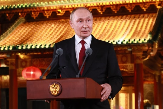 Tổng thống Putin tái khẳng định không loại trừ khả năng gặp ông Zelenskyy