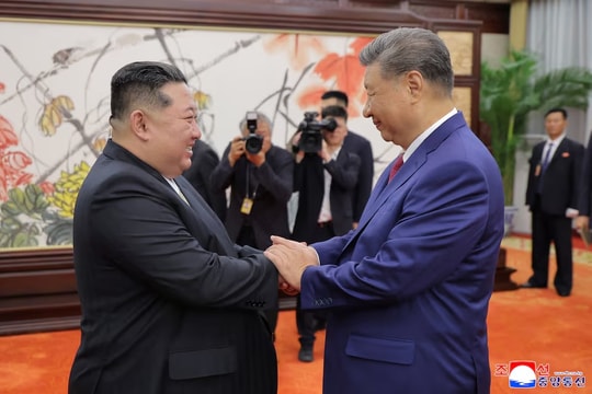 Chủ tịch Trung Quốc hội đàm với Nhà lãnh đạo Triều Tiên, tái khẳng định tình hữu nghị