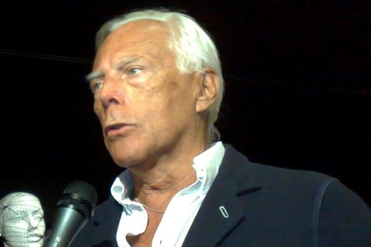 Nhà thiết kế thời trang người Ý Giorgio Armani qua đời ở tuổi 91