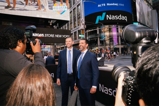 Đế chế tiền số của Tổng thống Donald Trump đang khởi sắc