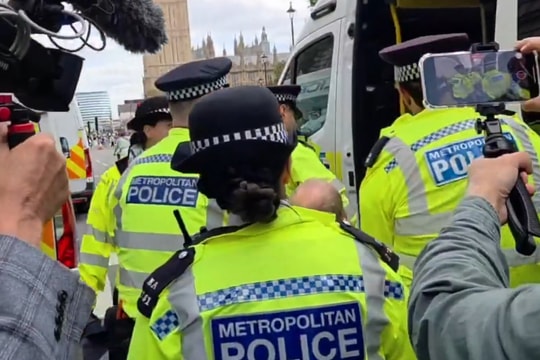 Cảnh sát Anh bắt 425 người biểu tình ủng hộ Palestine