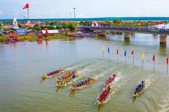 Quảng Trị khai thác tối đa nội lực, trở thành đầu tàu phát triển của khu vực Bắc Trung Bộ