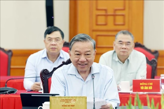 Tổng Bí thư Tô Lâm chủ trì cuộc làm việc của Bộ Chính trị với Ban Thường vụ Đảng uỷ Công an Trung ương