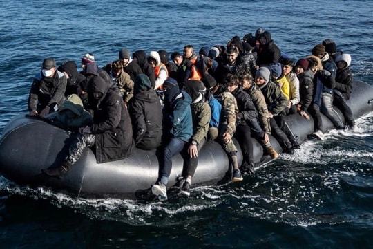 Nhóm tình báo 'Five Eyes' sẽ siết chặt nạn buôn người và tội phạm xuyên quốc gia