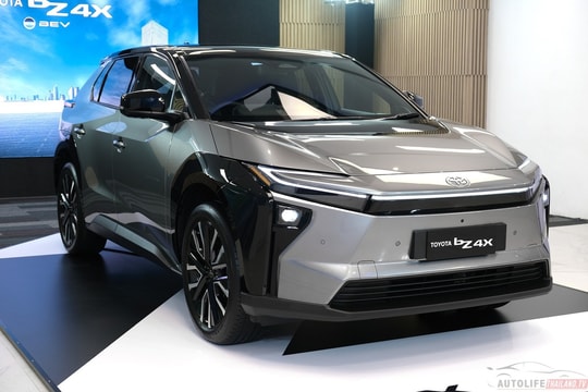 SUV điện Toyota bZ4X hút khách tại Thái Lan, có thể sẽ về Việt Nam