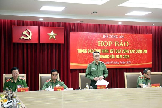 Bộ Công an, Bộ Quốc phòng định kỳ cung cấp thông tin về thủ đoạn mới của tội phạm rửa tiền, khủng bố