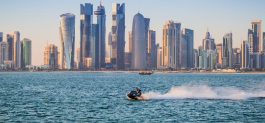 Cuộc tấn công bất ngờ của Israel vào Qatar khiến giá dầu tăng vọt