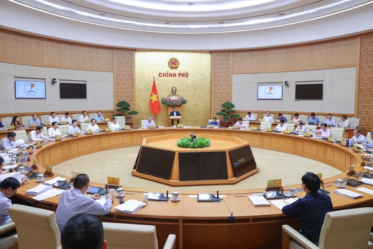 Chính phủ chỉ đạo phấn đấu vượt chỉ tiêu năm 2025, tạo đà cho tăng trưởng 2 con số năm 2026