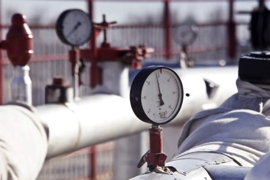 Châu Âu muốn tăng áp lực, Mỹ tính bài năng lượng trong cấm vận Nga