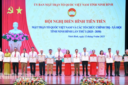 Ninh Bình: Tặng bằng khen cho 150 tập thể và cá nhân có thành tích xuất sắc trong công tác Mặt trận giai đoạn 2020 - 2025