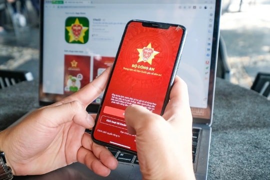 VNeID thay giấy tờ gốc: Thủ tướng chỉ đạo chấm dứt yêu cầu bản chính, bản sao