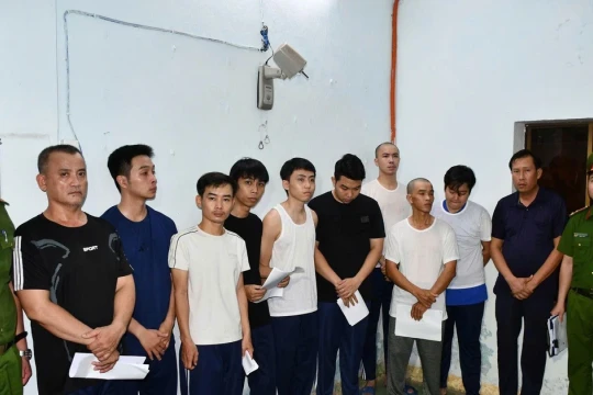 Triệt xóa đường dây kinh doanh 'khí cười' quy mô cực lớn