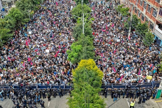 Bạo loạn ở Nepal: Phát hiện thêm nhiều thi thể bị đốt cháy, bắt lại hơn 3700 tù nhân