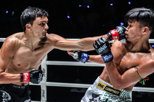 Cao thủ Nga tái xuất, hạ 'knock-out' võ sĩ Thái Lan ngay hiệp một