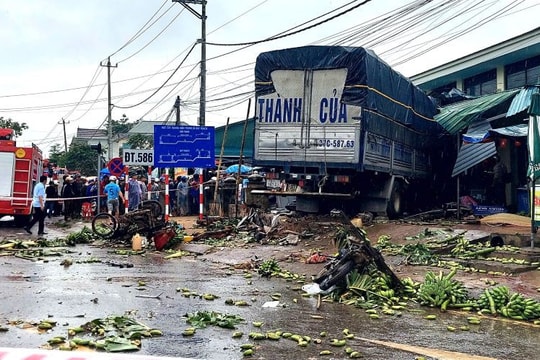 Thủ tướng chỉ đạo khắc phục hậu quả vụ tai nạn giao thông đặc biệt nghiêm trọng tại Quảng Trị