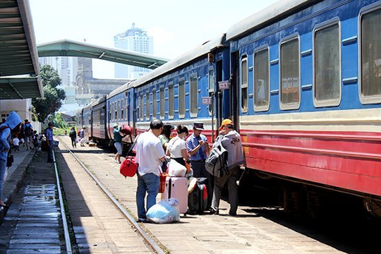 Cán bộ, người lao động Hải Phòng sẽ đi làm bằng tàu hỏa