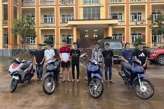 'Nhầm lẫn' đối thủ, nhóm thanh niên chèn ép xe khiến 3 người dân bị thương nặng