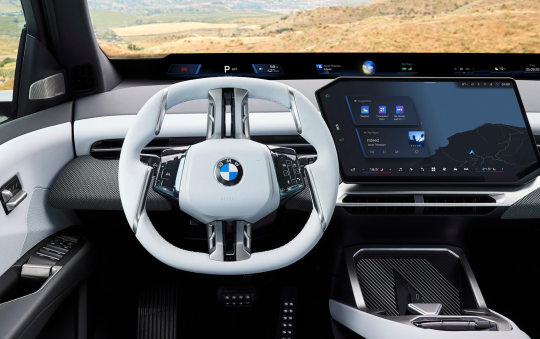 Vì sao các hãng xe sẽ mất cả thập kỷ để đưa nút bấm trở lại?