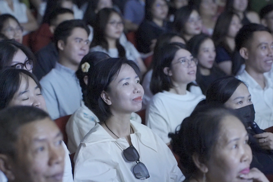 Phim tài liệu Việt: Từ ‘kén khán giả’ đến dấu ấn đổi mới