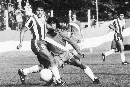 Luật sư và hai chị em gái của huyền thoại Maradona bị kiện gian lận