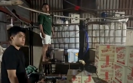 Nam thanh niên trộn hóa chất làm hàng giả, mang lên mạng bán giá bằng 50% hàng chính hãng