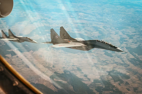 Ba Lan và NATO triển khai máy bay bảo vệ không phận trong lúc Nga không kích Ukraine